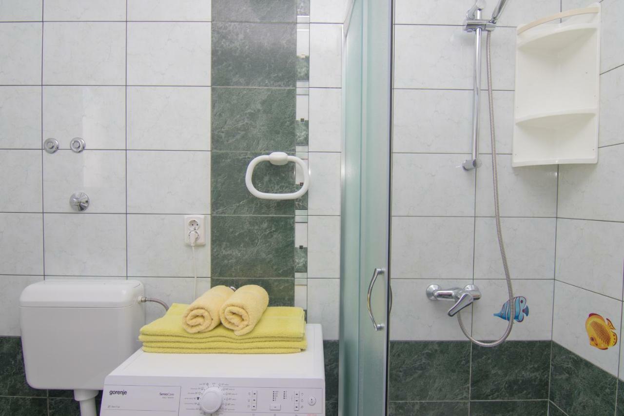 קרק Apartmani Bistricic מראה חיצוני תמונה